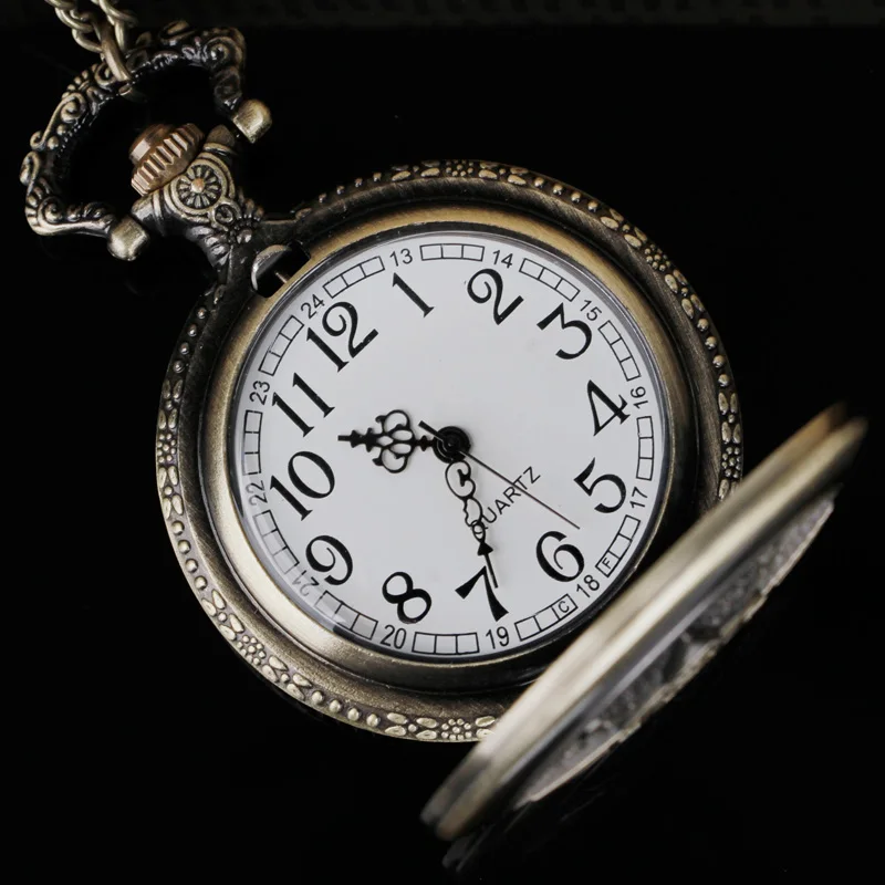 خمر البرونزية المنجل أيقونة تصميم ساعة جيب كوارتز النساء الرجال الساعات تذكارية Relojes دي Bolsillo رمز السوفياتي
