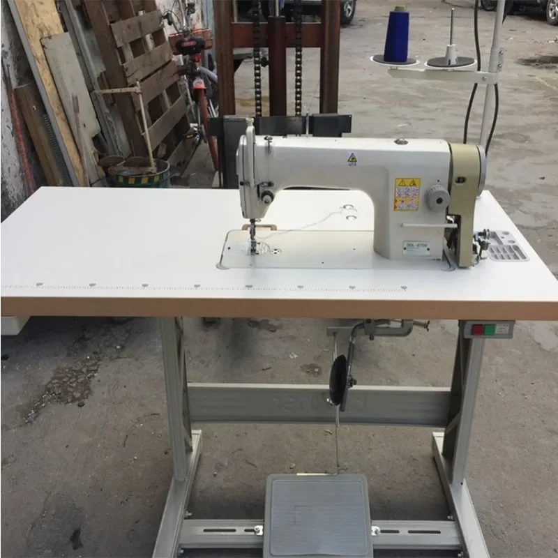 

FOR Lockstitch 8700 clutch motor SEWING MACHINE with new table