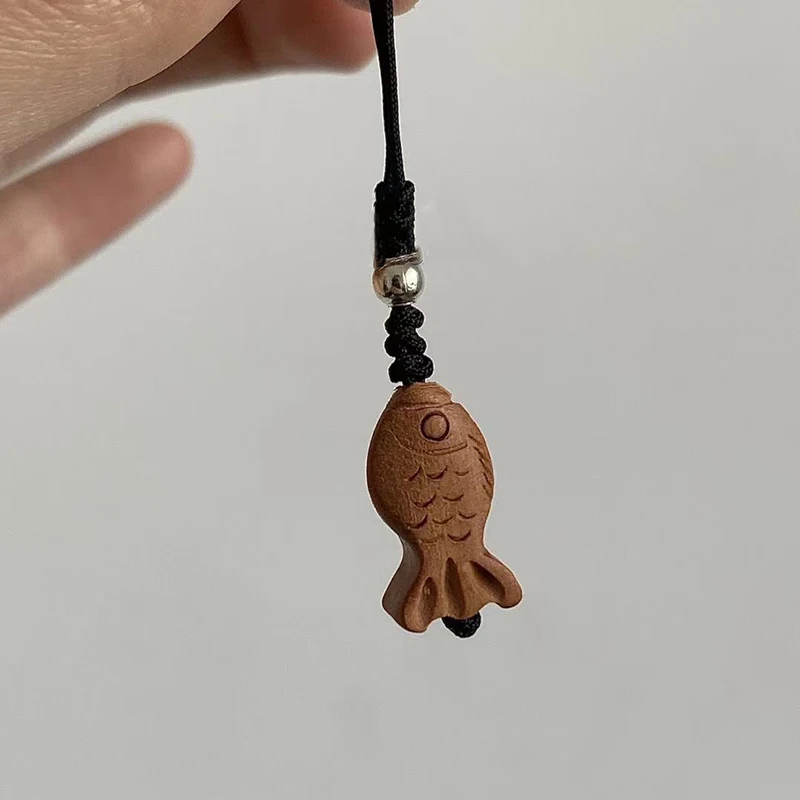 Cute Cartoon Taiyaki Keychain Kawaii Peach Wood Carving Fish Key Holder Bag Pendant Backpack Ornament For Girl Boy Gifts image 3