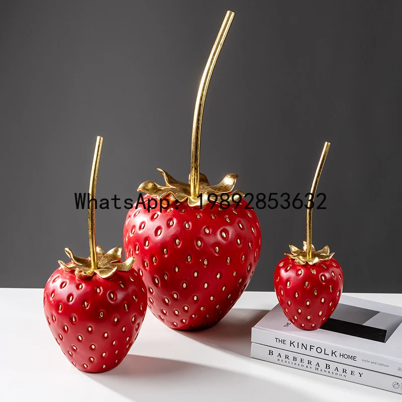 

Simulation Strawberry Fruit Display Resin Crafts Gold Strawberry Figurine Decorative Figurines Home Decoration Accessories