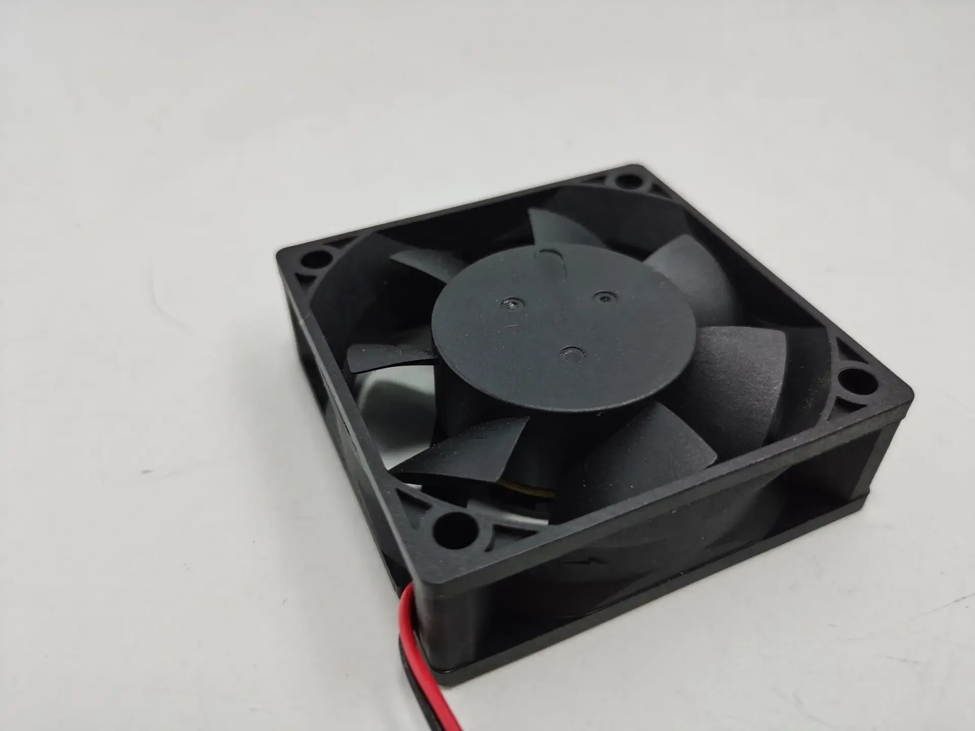pa Fonsan Double Ball Bearing 6020 Mute 6cm Dfd0612l Chassis 12v0.09a Cooling Fan 60*60*20MM