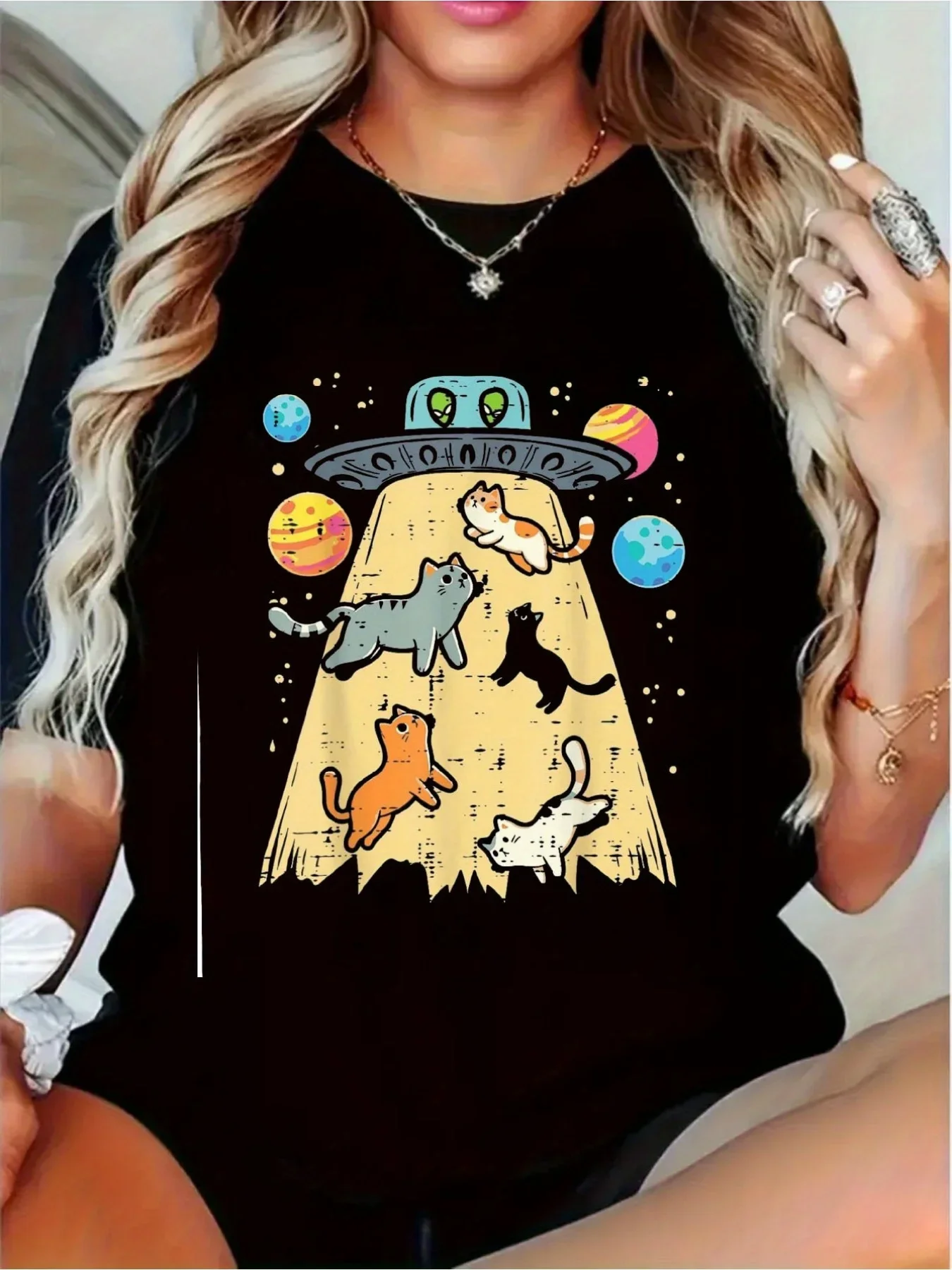 Alien Abduction Cats UFO T-Shirt Retro Crew Neck Tops with Alien Beam and Cat Print Casual Short Sleeve T Shirt Clothes Outfit