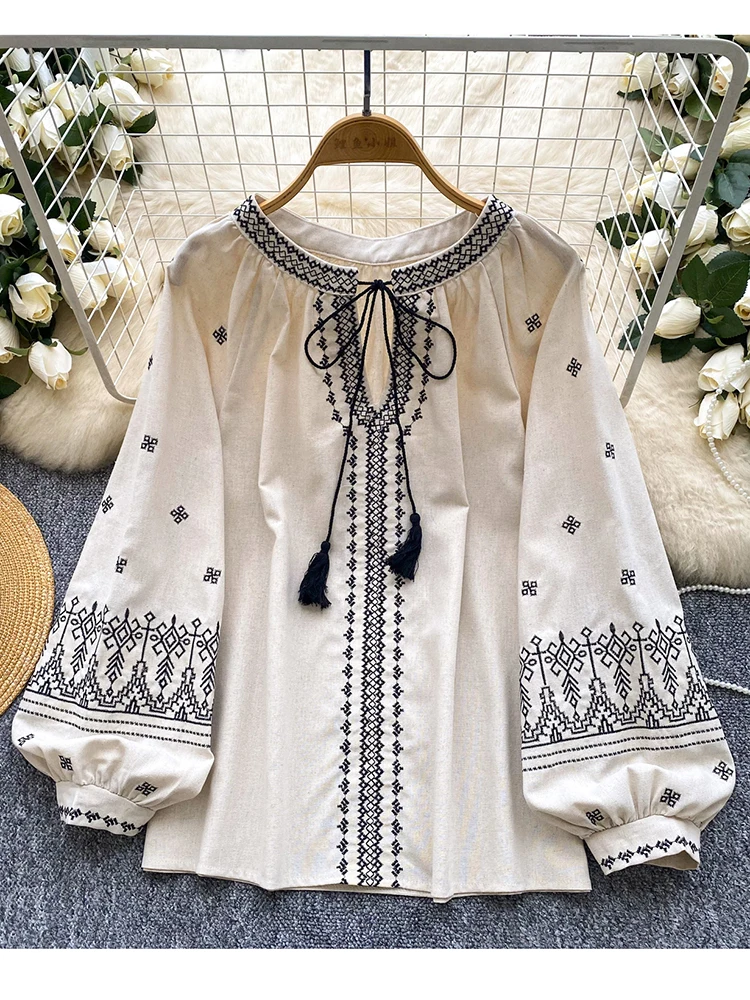 Printemps automne nouveau femmes rétro Style ethnique lanterne manches chemise décontracté ample dentelle Totem brodé Blouse haut D47