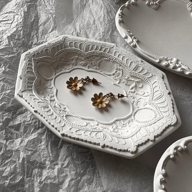 European Style Plaster Tray Decorative Display & Jewelry Organizer with Carved Floral Design Photo Prop for Home Decor