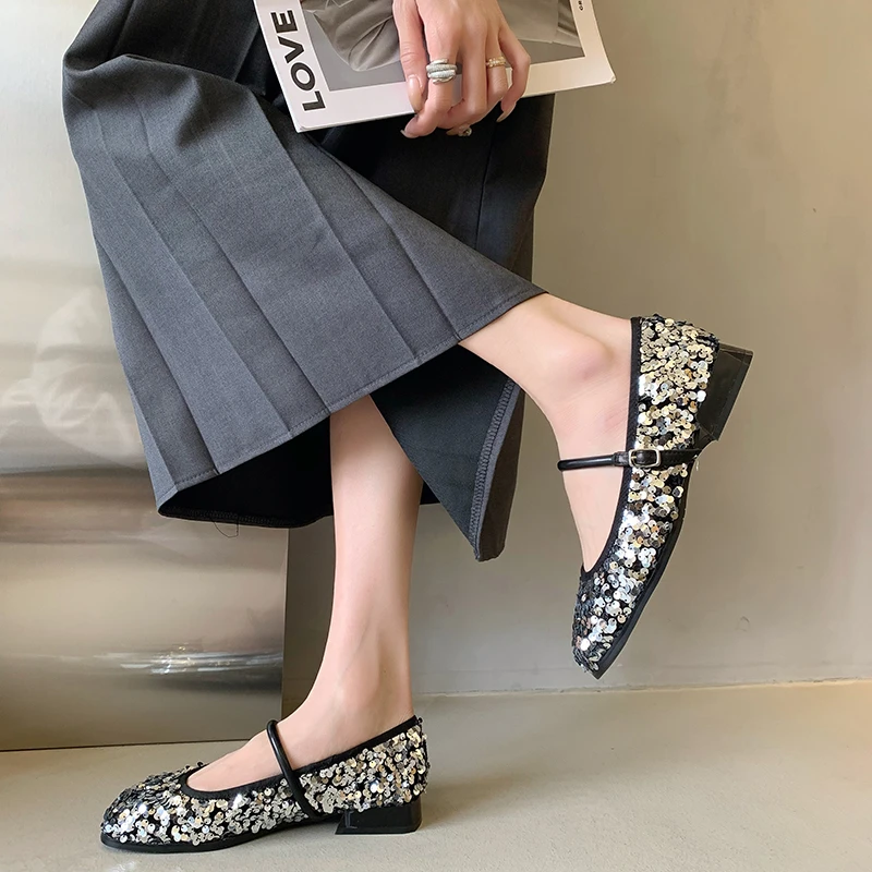 أحذية النساء الخريف الإناث الخف موديس الشقق الفم الضحلة الخريف الصيف جلد طبيعي 2024 فستان بريق جديد الجدة ماري يناير