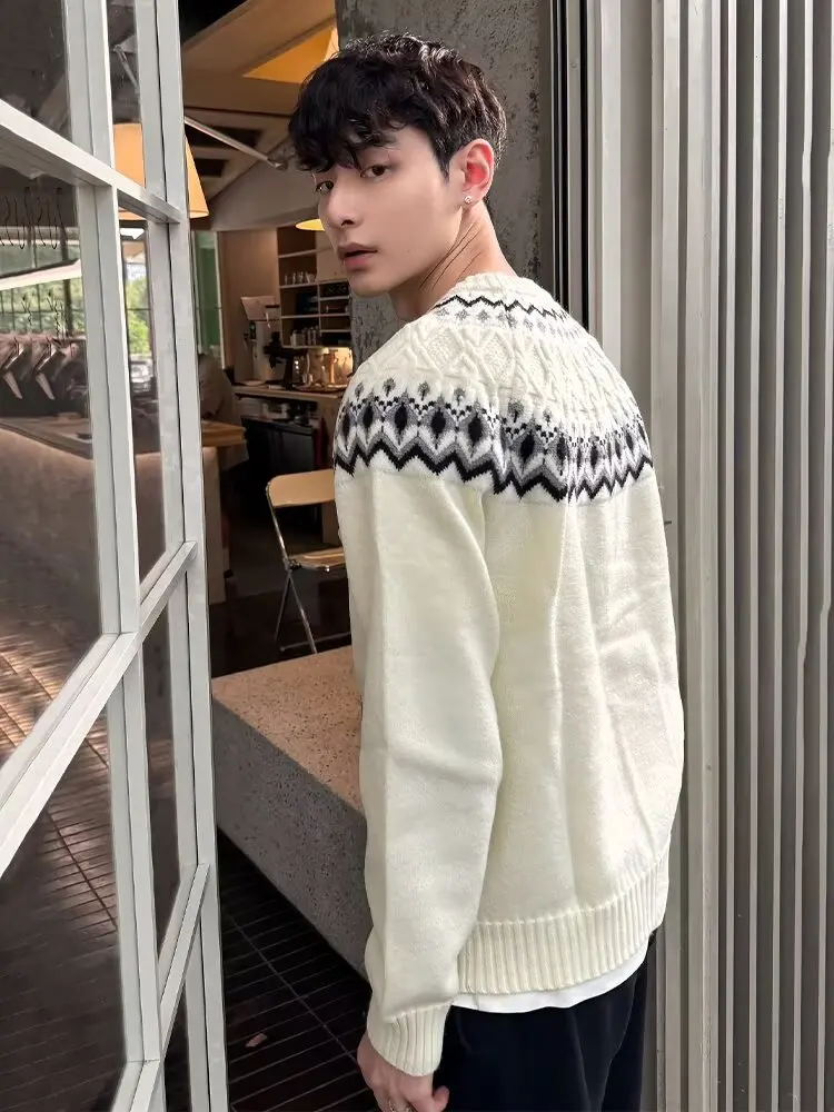 

Белый вязаный свитер Fair Isle для мужчин: элегантный, повседневный, свободного кроя, для ранней осени, очень красивый, для носки в одиночку