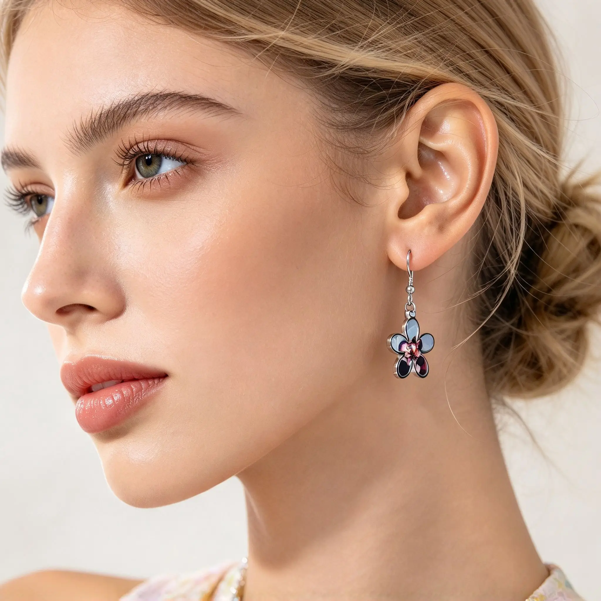 Personalized Photo Earrings，18K Gold Plated Stainless Steel Off Center Heart Dangle Earrings,An excellent gift choice for women