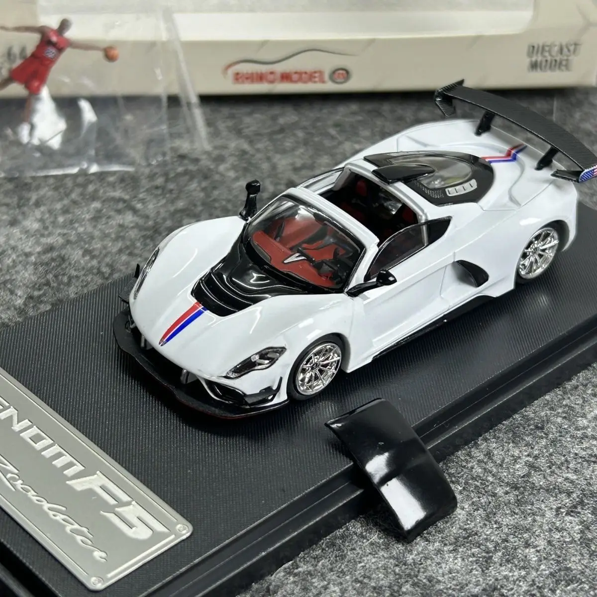Mobil Balap Diecast & Mainan Mobil Miniatur Skala Model Mobil RM 1/64 Hennessey Venom F5 Alloy untuk Anak-Anak