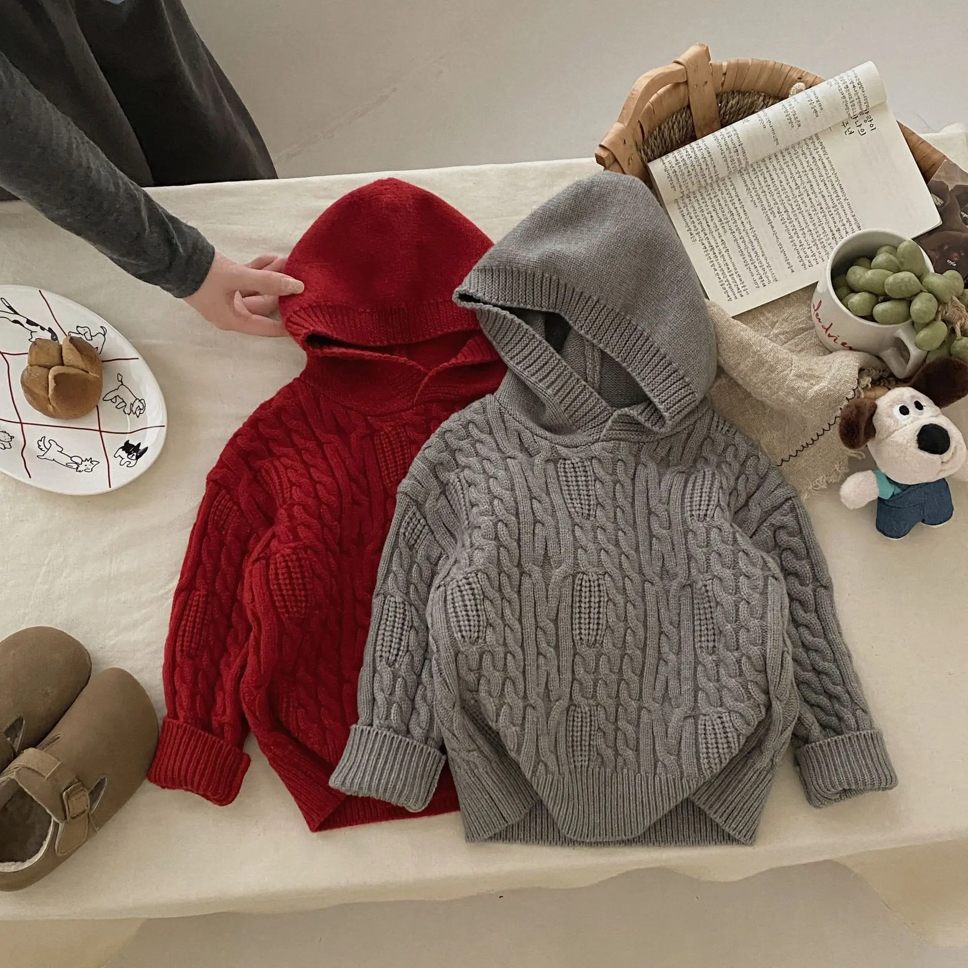 

New Autumn Winter Kid Baby Boys Pullovers Korean Thicken Warm Retro Children Boys Hooded Sweater Loose Solid 1-8Y Boys Outerwear