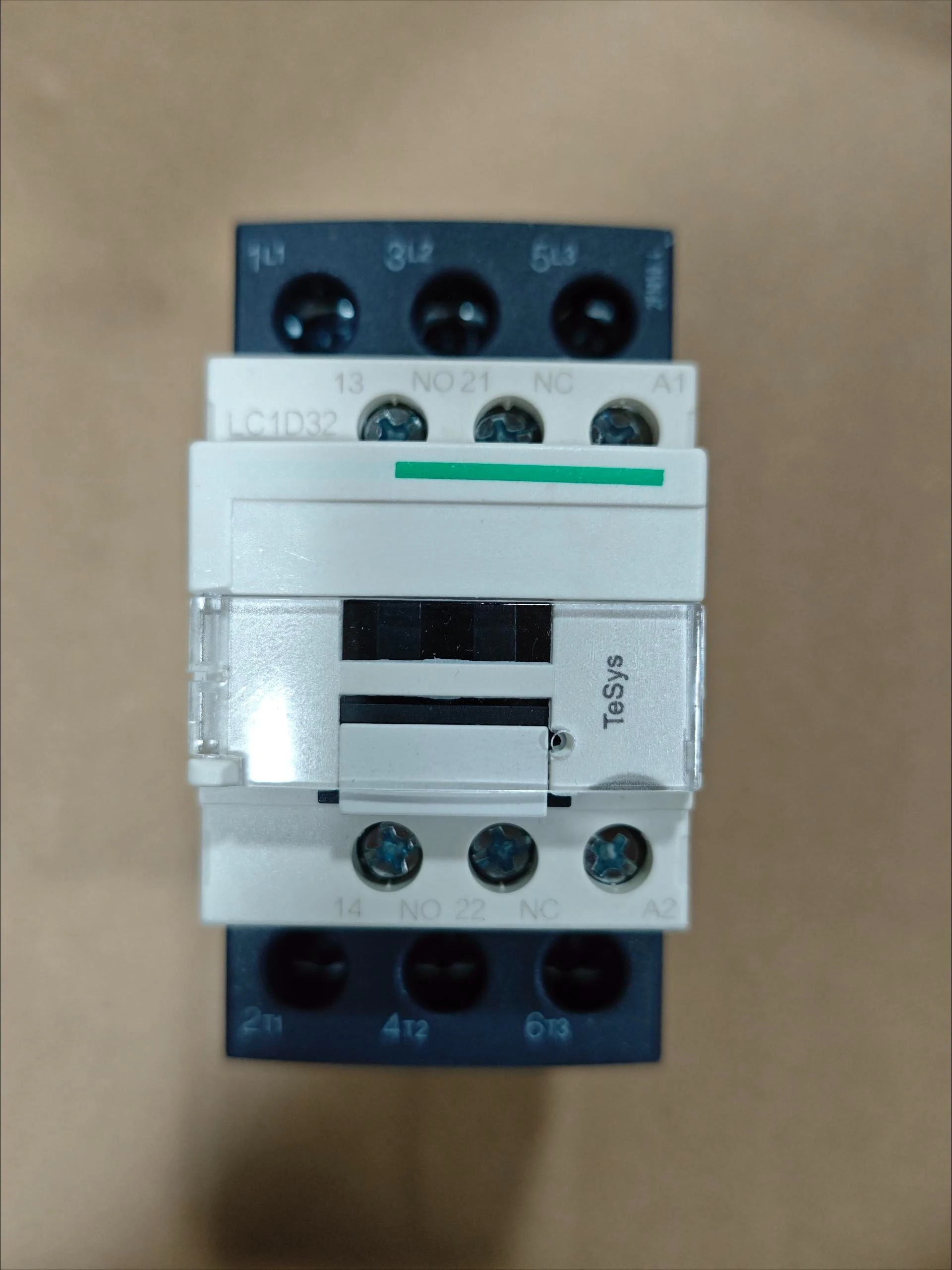 Brand New Original LC1D32B7 AC Electric Contactor 3P 3NO LC1-D32B7 32A 24V AC Coil Fast Delivery