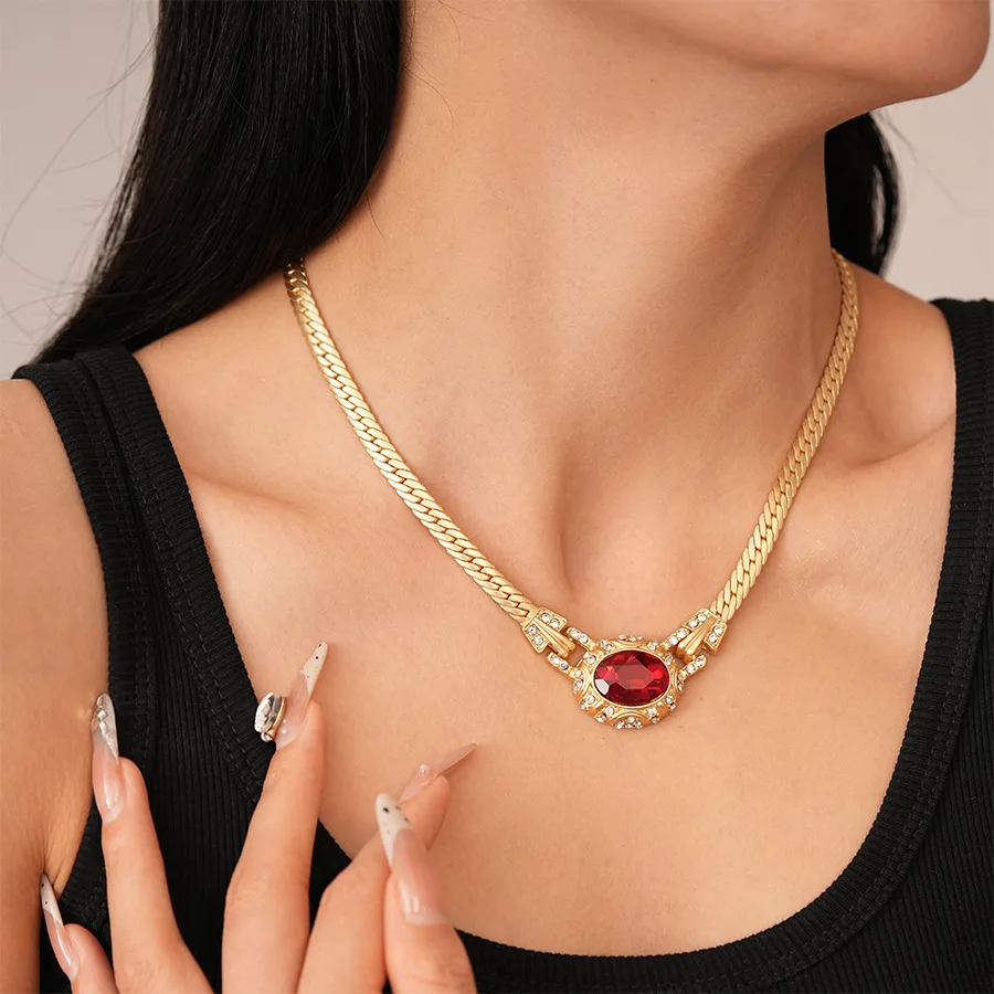 Retro Ruby Yellow Gemstone Necklace for Women Palace Style Gold Plated Snake Bone Chain Necklace Medieval Vintage Party Jewelry
