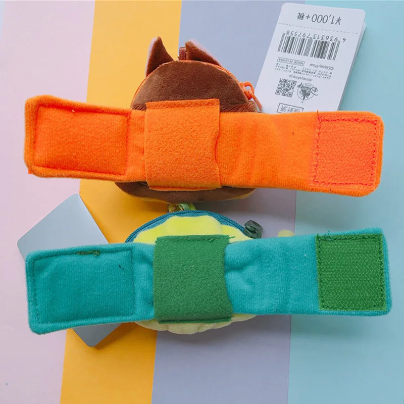 LLavero de punto de Disney, monedero de felpa, llaveros de Velcro para mujer, llaveros de tienda de juguetes alienígenos de Losto Bear en mochila para niñas