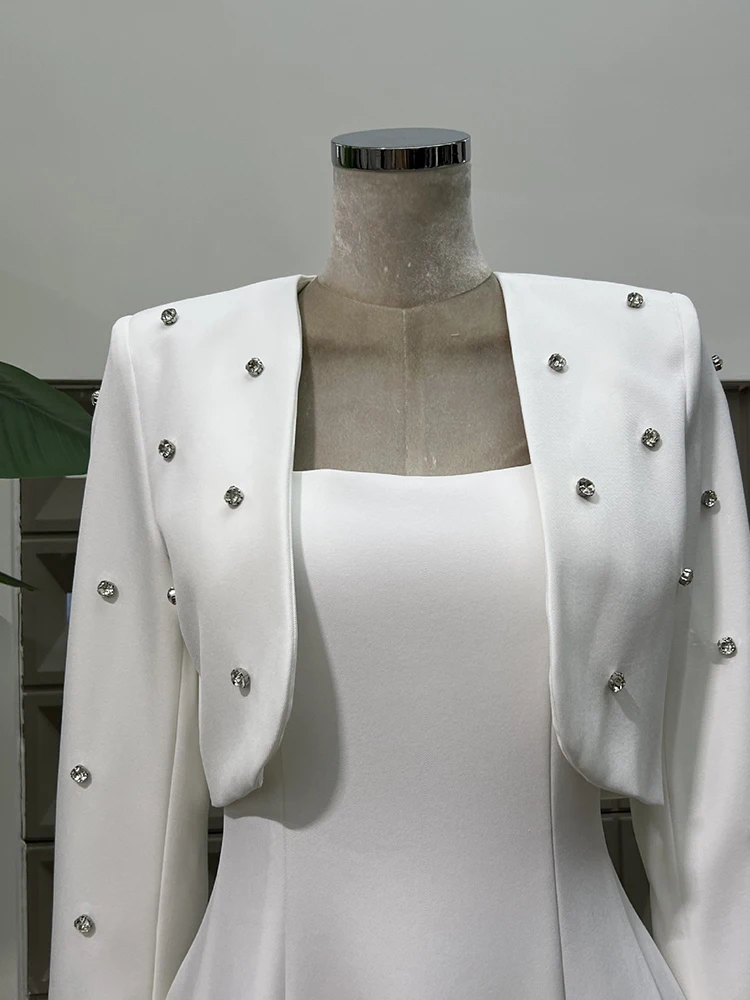 高級感のある秋の新作レディースドレス、ラインストーン付きスリムジャケットトップ+大きなAラインサスペンダードレス、上品なツーピーススーツ