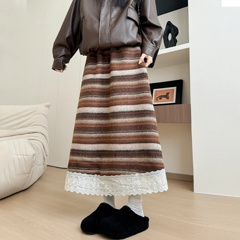 

Полосатая кружевная бархатная юбка, женское осенне-зимнее платье, новинка 2026, свободная тонкая трапециевидная юбка-зонтик, длинная шерстяная юбка женская
