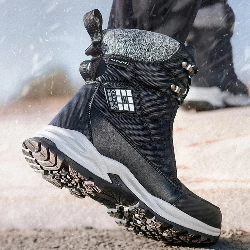 

New Warm Men Plush Snow Boots Winter Men's Boots Waterproof Winter Motorcycle Boots Outdoor Anti-Slip Men Hiking Shoes