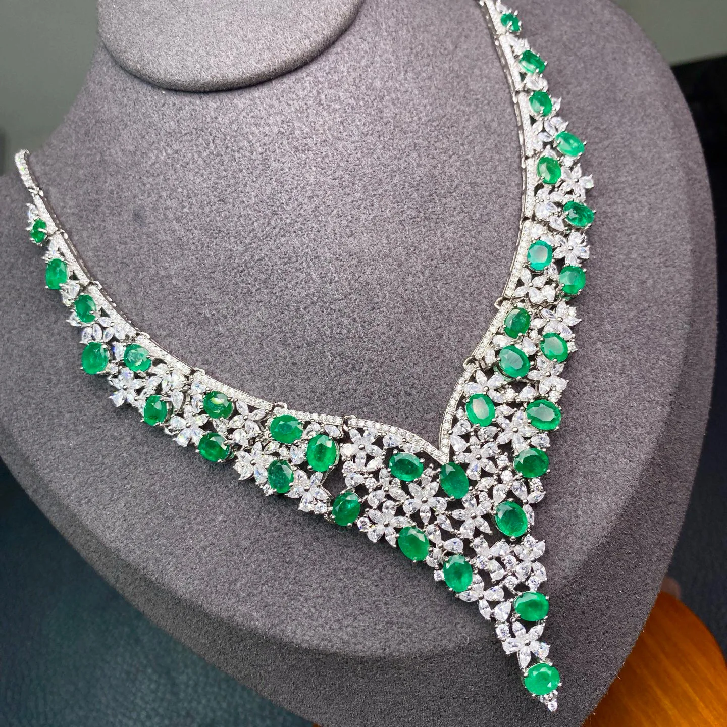 4*5mm Natural Colombian Emerald Necklace, S925 Sterling Silver Precision Setting with Full Fire & Certificate, Banquet Jewelry