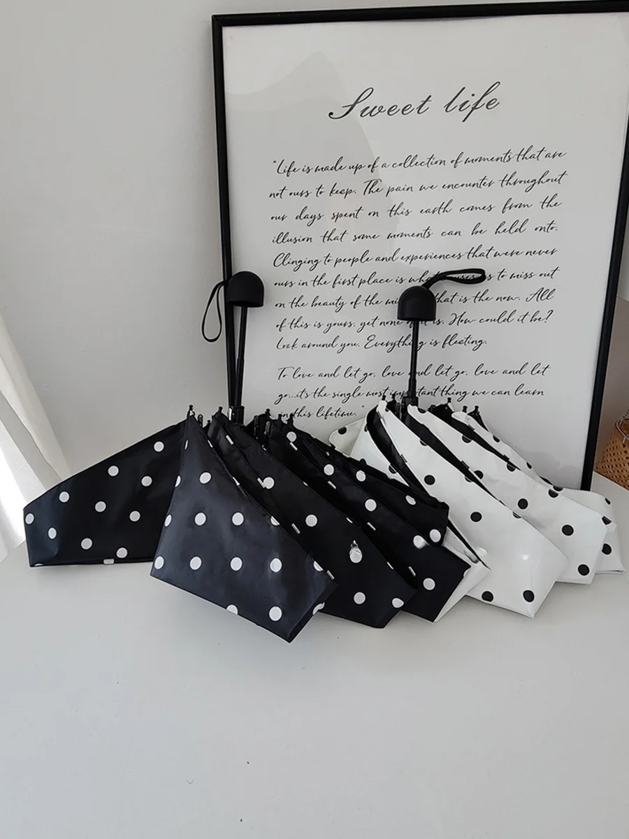 

Chic Polka Dot Portable Umbrella UV Protection Sun And Rain Umbrella for Women Students Retro Artistic Glass Fiber Sti