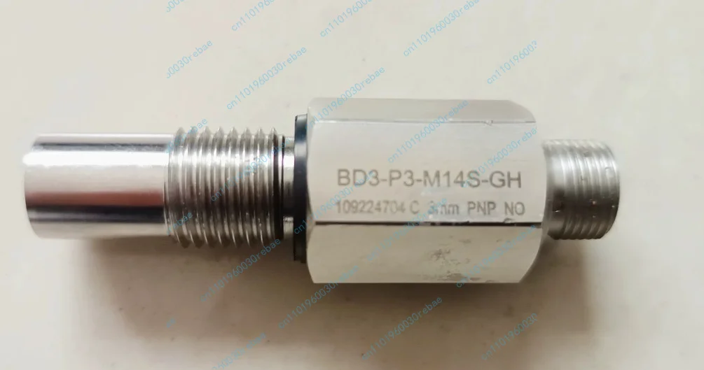 Accessories 1pcs proximity switch bd3-p3-m14s-gh pnp type, no normally open, m14 thread interface, sensor distance 3mm