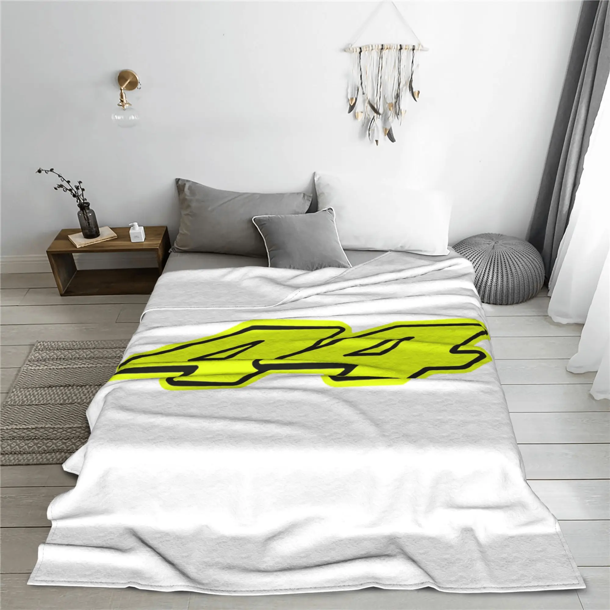 Lewis Hamilton Season Number 44 Sticker Blankets Lightweight Flannel Sofa Throw Blanket for Couch Office Throws Bedspread Quilt