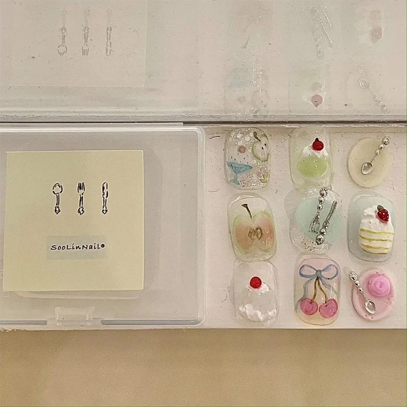 Série de vaisselle couteau fourchette cuillère 3D Silicone moule à ongles Nail Art doux estampage plaques bricolage manucure sculpture modèle