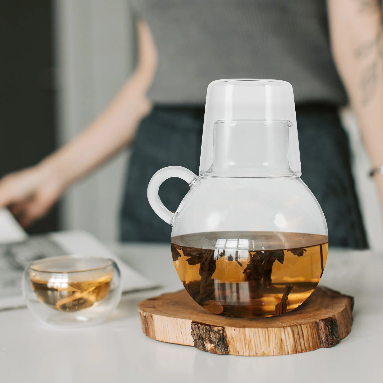 

Elegant Transparent Glass Water Pitcher Bedside Carafe Multi-Function Jug for Home Office Party 1Set Bedside Carafe