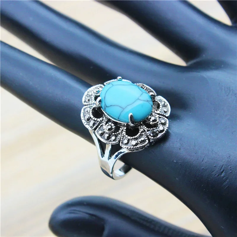 Vintage Plumflower Rhinestone Howlite Synthetic Turquoise Rings For Women Antique Silver Plated Fashion Jewelry