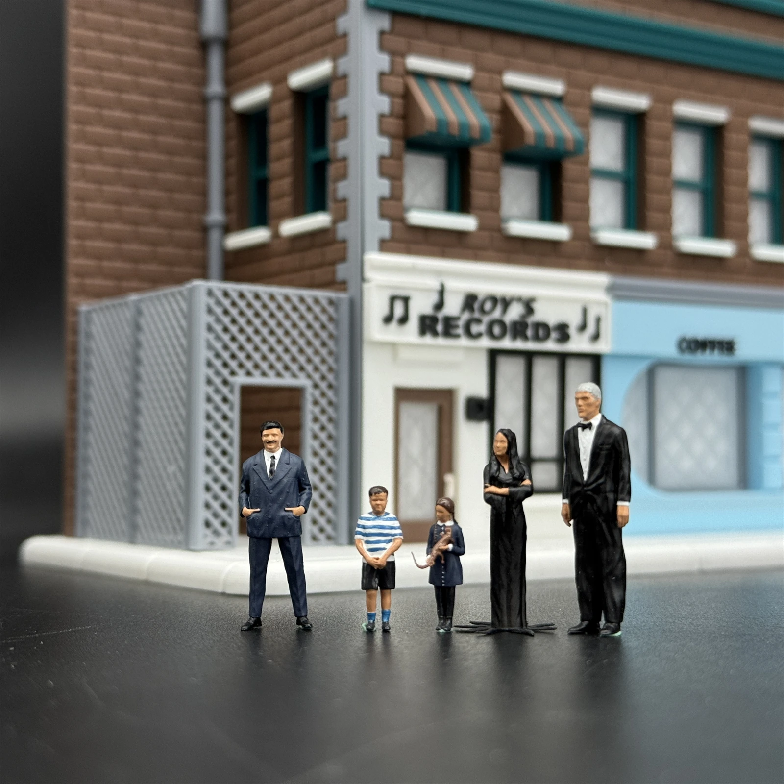 نموذج مشهد عرض سيارة من سبيكة دييكاست الراتنج ، عائلة الكبار ، Dioramas مصغرة ، 5 أرقام ، مقياس 1: 64