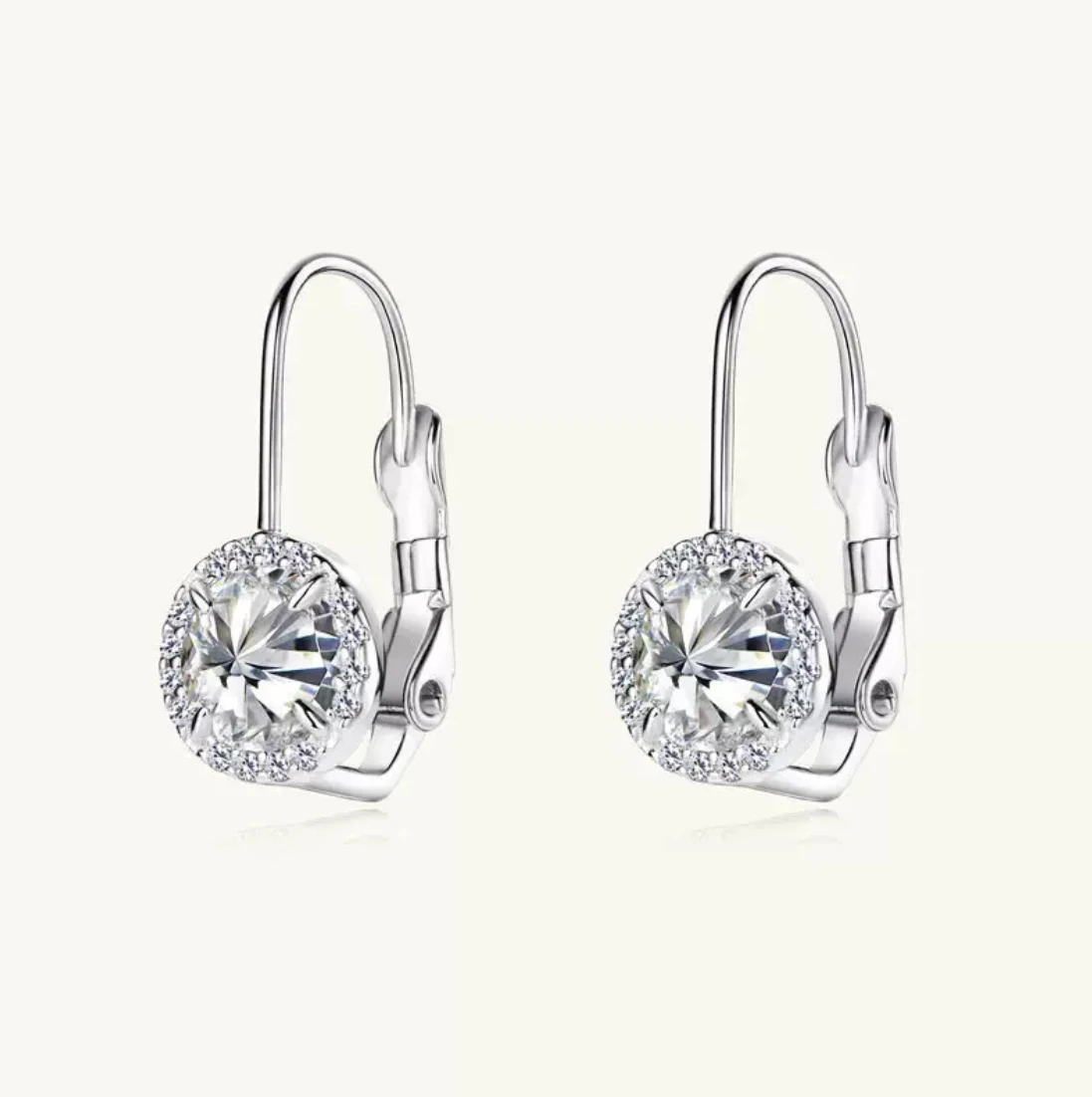 Advanced sense of design earrings fashion Mosang diamond earrings girl temperament light luxury S925 pure tremella buckle