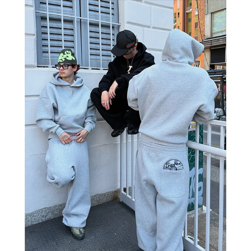 Streetwear Abbigliamento donna Y2k Nuovo modello a disco compatto retrò ricamato Set Felpe con cappuccio da uomo gotico Harajuku Felpe Pantaloni sportivi