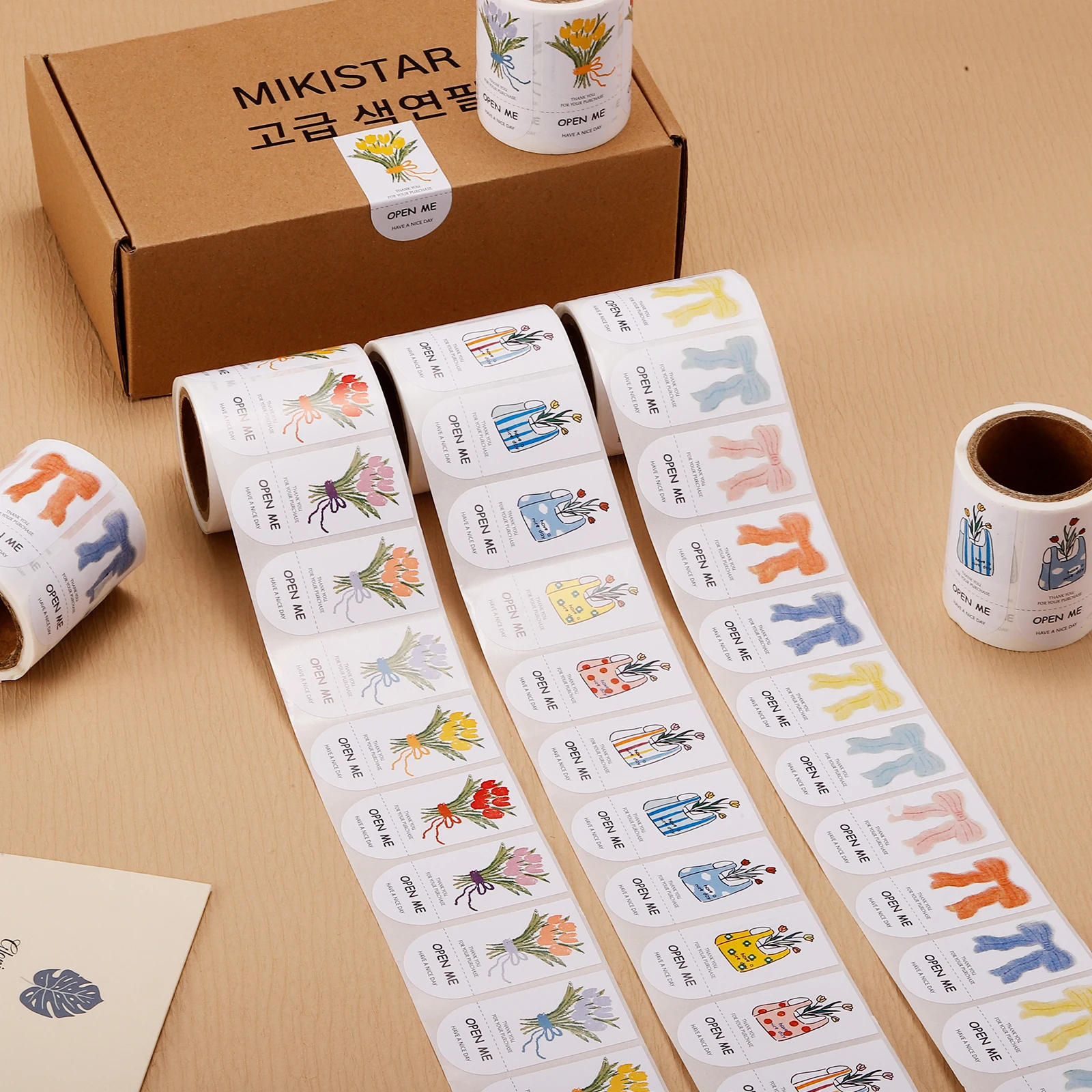

Bow Illustration Style Stickers 5 Designs Self-Adhesive Label Sealing Paste [Decorative Stickers] 150pcs/Roll