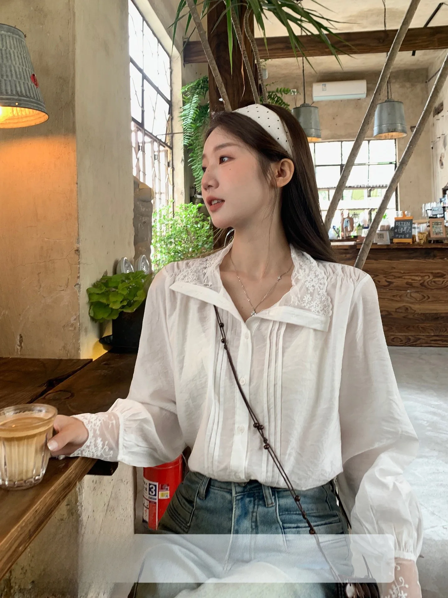 

Белая шелковая рубашка с длинными рукавами, женская свободная модная рубашка в корейском стиле, красивый универсальный топ, новинка U77