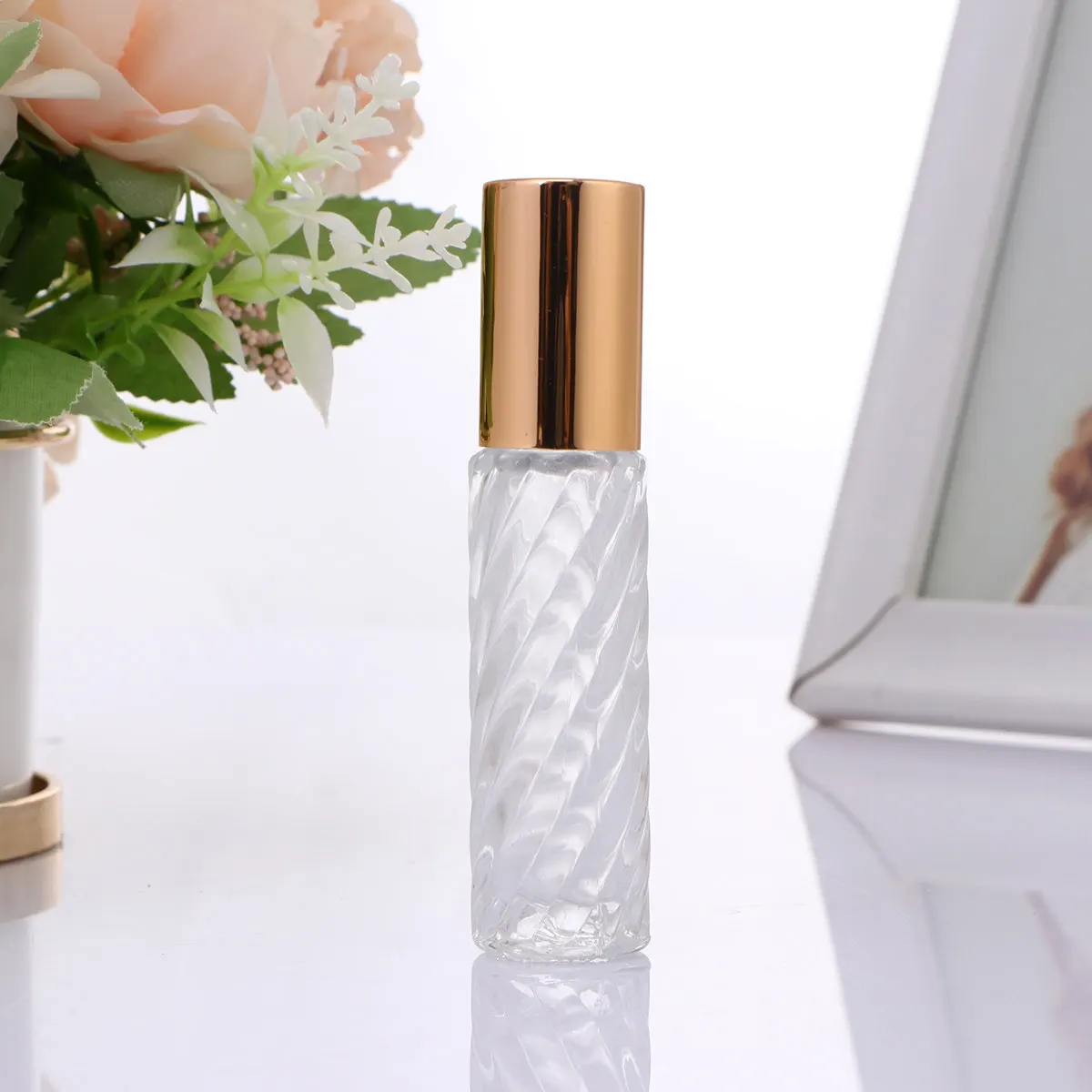 10Pcs Glass Roll on Bottles Refillable Essential Oil Rollerball Bottles Travel Portable Perfume Oil Rolling Balls