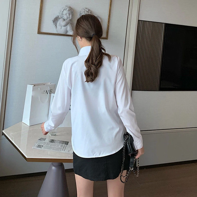 Camisas de estilo coreano para mujer, blusa informal de manga larga con cuello vuelto para oficina, color blanco y negro, novedad de verano, 2024