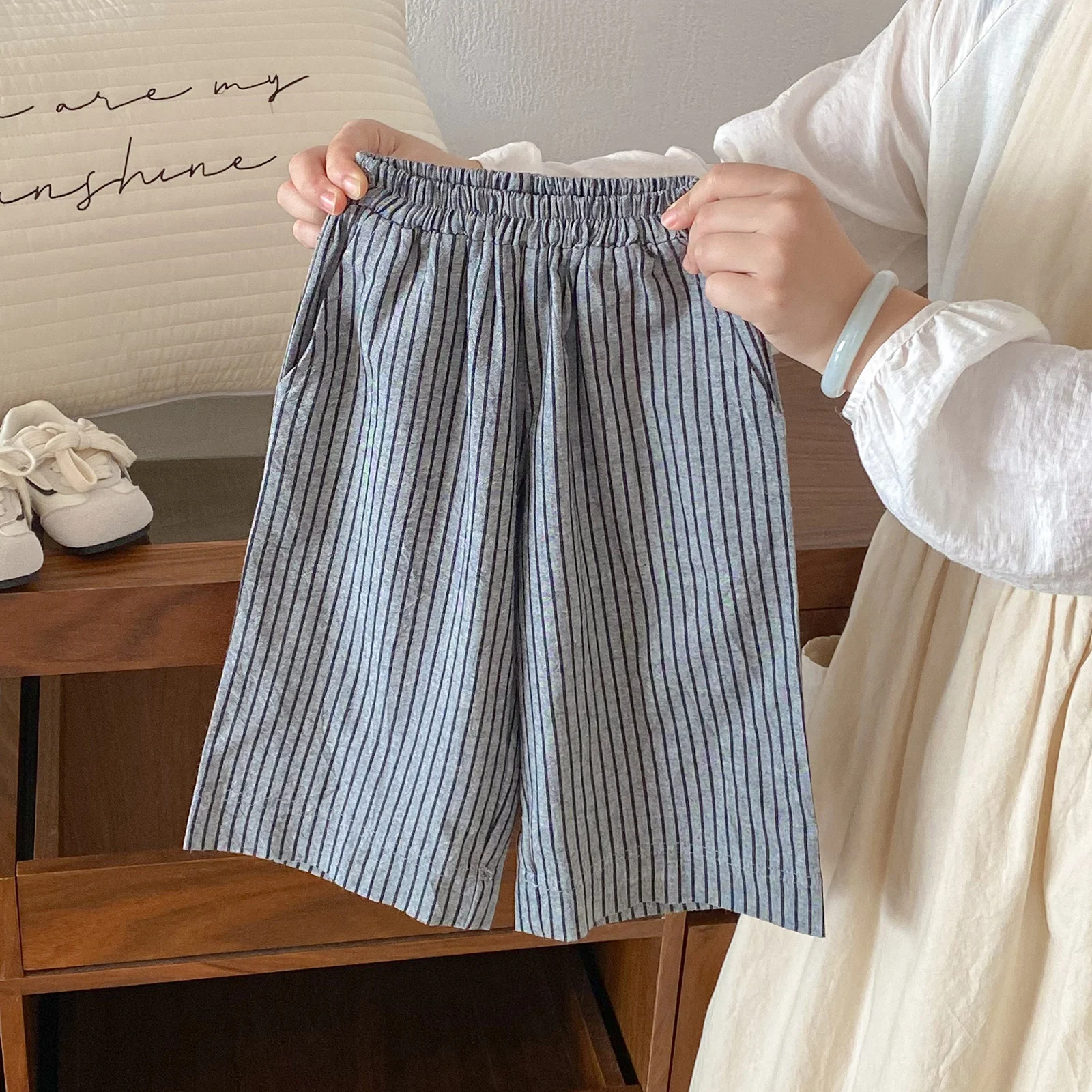 Leinen-Baumwoll-Streifenhosen für Jungen und Mädchen, Kinderkleidung für Herbst und Frühling, lockere, lässige Haremshosen für Jungen, lange Hosen für Kinder von 1-7 Jahren. – Detail 6