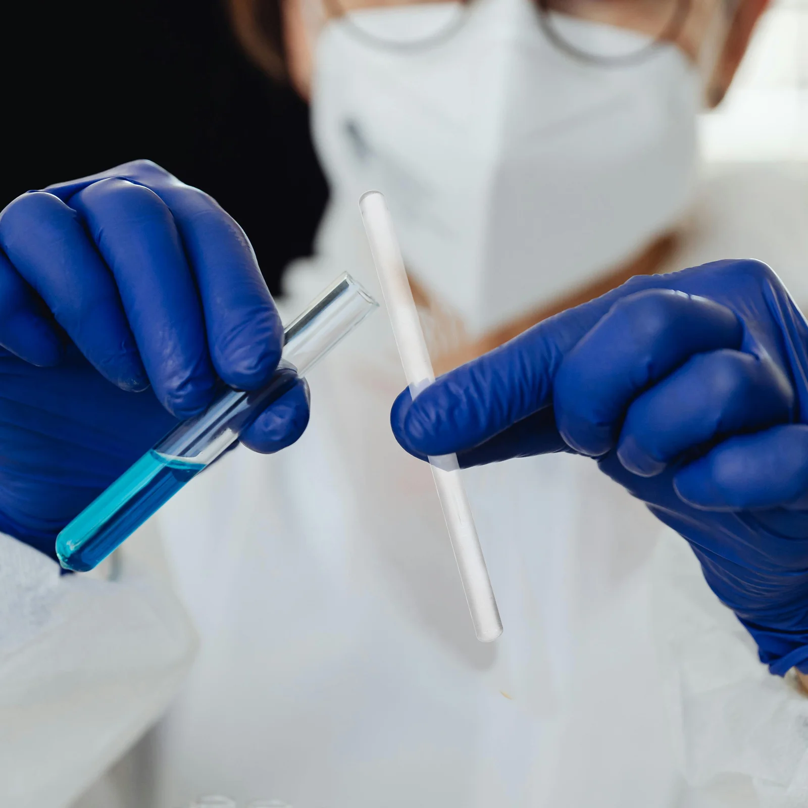 

Beauty Mixing Stick Facial Makeup Blender Soft Silicone Liquid Foundation Tool Adjustable Speed Portable