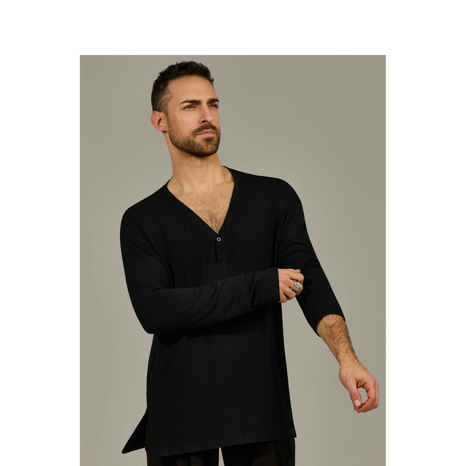 2026 New Latin Dance Performance Costumes For Men Professional V-Neck Shirts Samba Chacha Tango Adult Male Latin Wear DQS22176