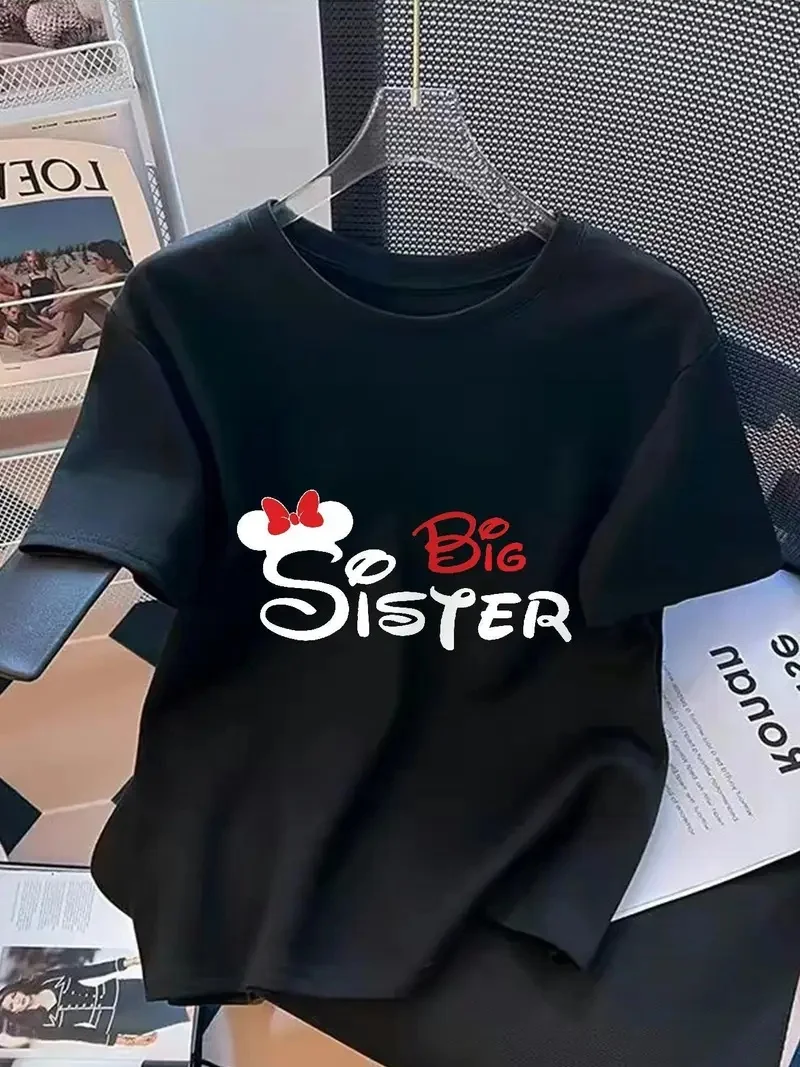 

2025 Женская повседневная удобная уникальная черная футболка с круглым вырезом и короткими рукавами с принтом Disney с уникальным улыбающимся лицом