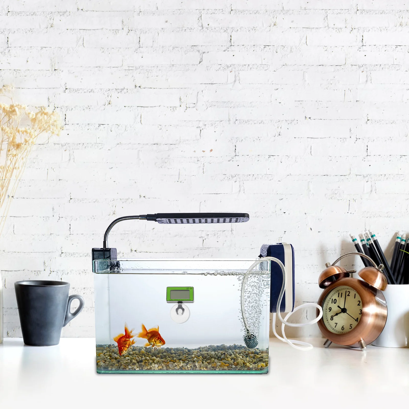 

Water Thermometer for Aquarium High Precision Temperature Measure Supply Clear Screen Display Environmentally Safe ABS Material