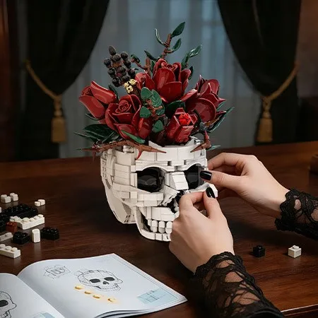 Idea Gothic Baustein Rote Rose Skelett Spielzeug Schädel Blumentopf Konstruktionsbaustein Schreibtisch-Deko Modell-Sets Sammlerstücke für Geschenke – Detail 6