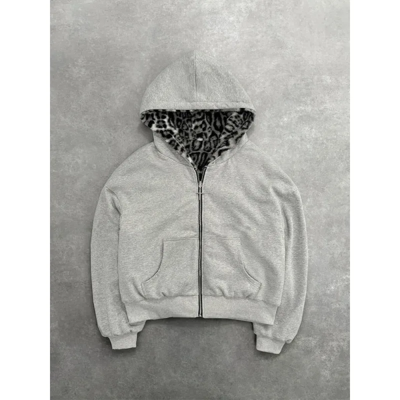 Новая толстовка с капюшоном в европейском