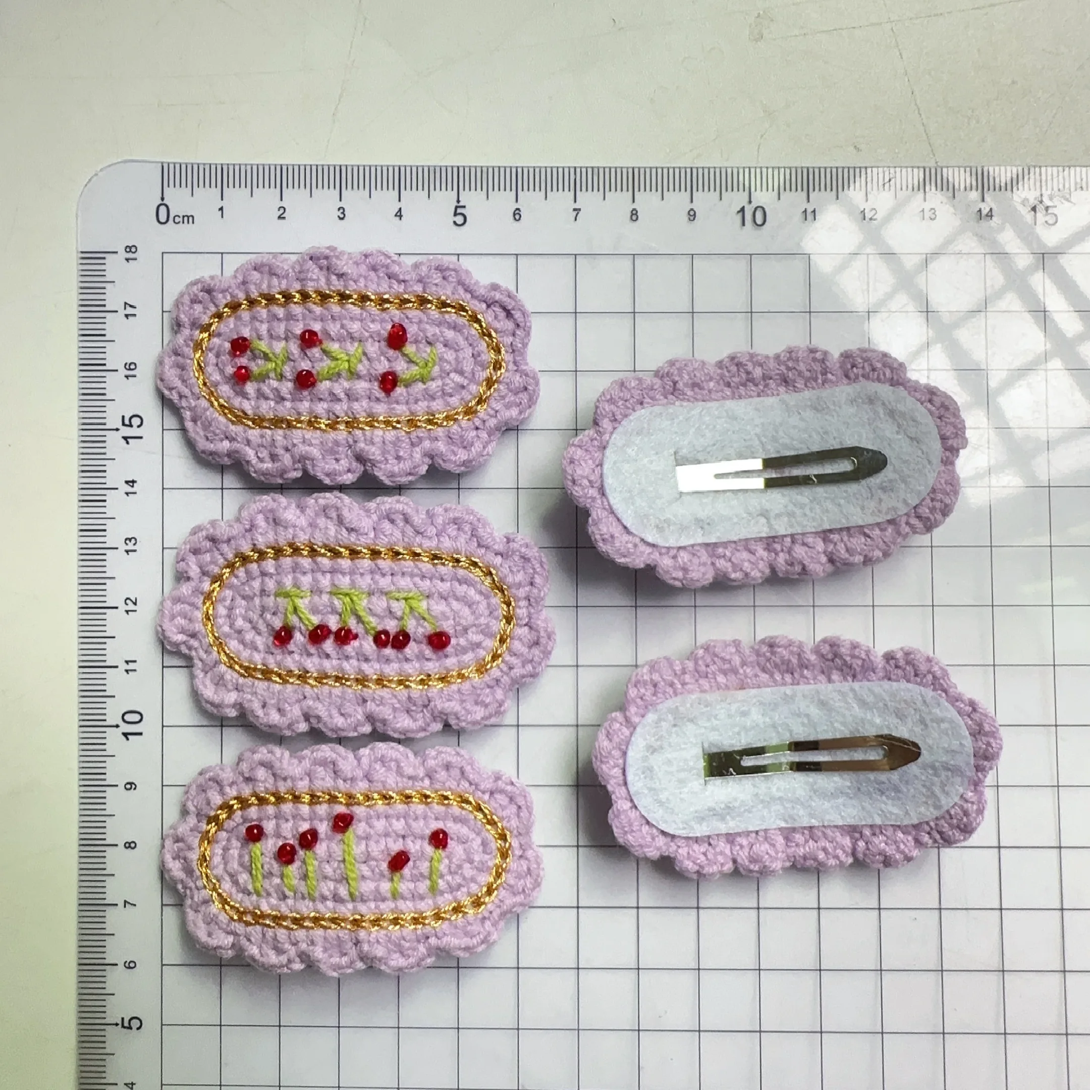 اليد الكروشيه التطريز الكرز الخرز زهرة الصوف الحياكة الكروشيه دبابيس الشعر الرجعية مشبك جانبي أنيق للفتيات والنساء