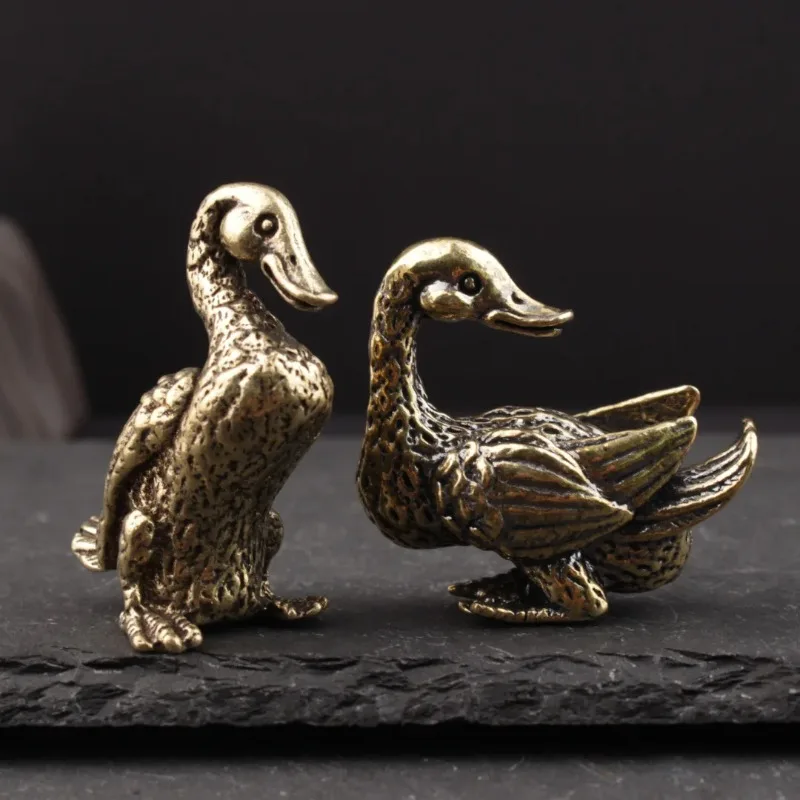

Bronze Creative Swan Tea Pet Office Desktop Decorations Pure Copper Duckling Crafts Miniature Models Home Decor Accessories