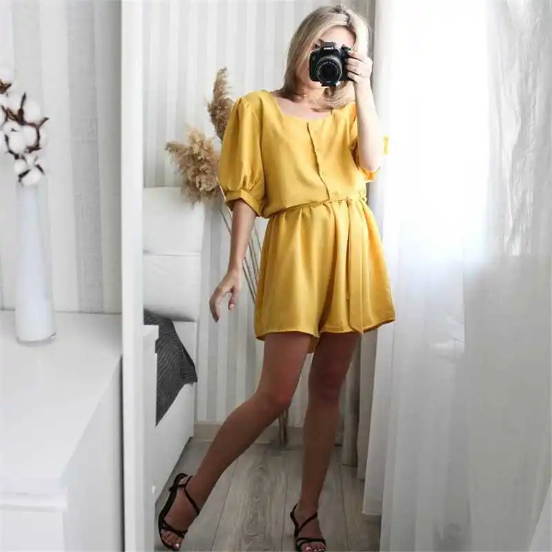 

Корейский повседневный летний комплект больших размеров в стиле квадратного кроя, модный и шикарный, для женщин, зимняя коллекция, комплект из двух предметов (футболка и брюки)