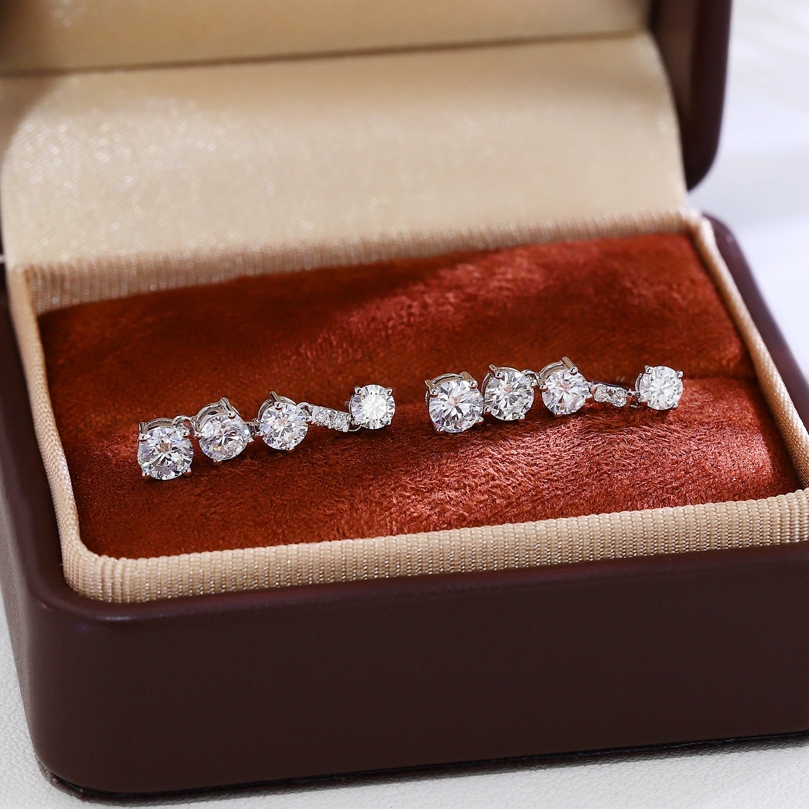 

Роскошные серьги с бриллиантами в стиле Прованс, 18-каратное золото, повседневные свадебные серьги-капли для женщин, ювелирные изделия на годовщину, рождественские подарки