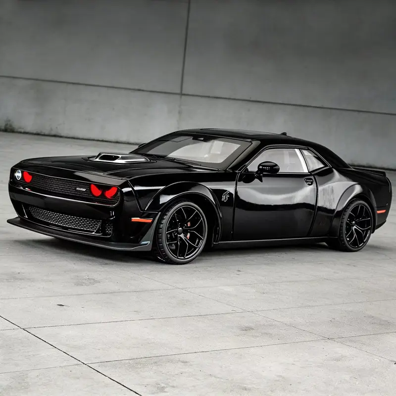 

1:18 Dodge Challenger SRT Hellcat Alloy Track Racing Car Model Metal Muscle Sports Car Vehicles Model Sound Light Kids Toys Gift