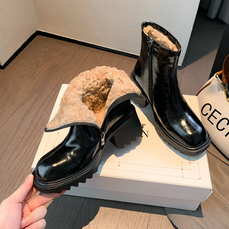 

Женские ботильоны из натуральной воловьей и шерстяной кожи, на шнуровке