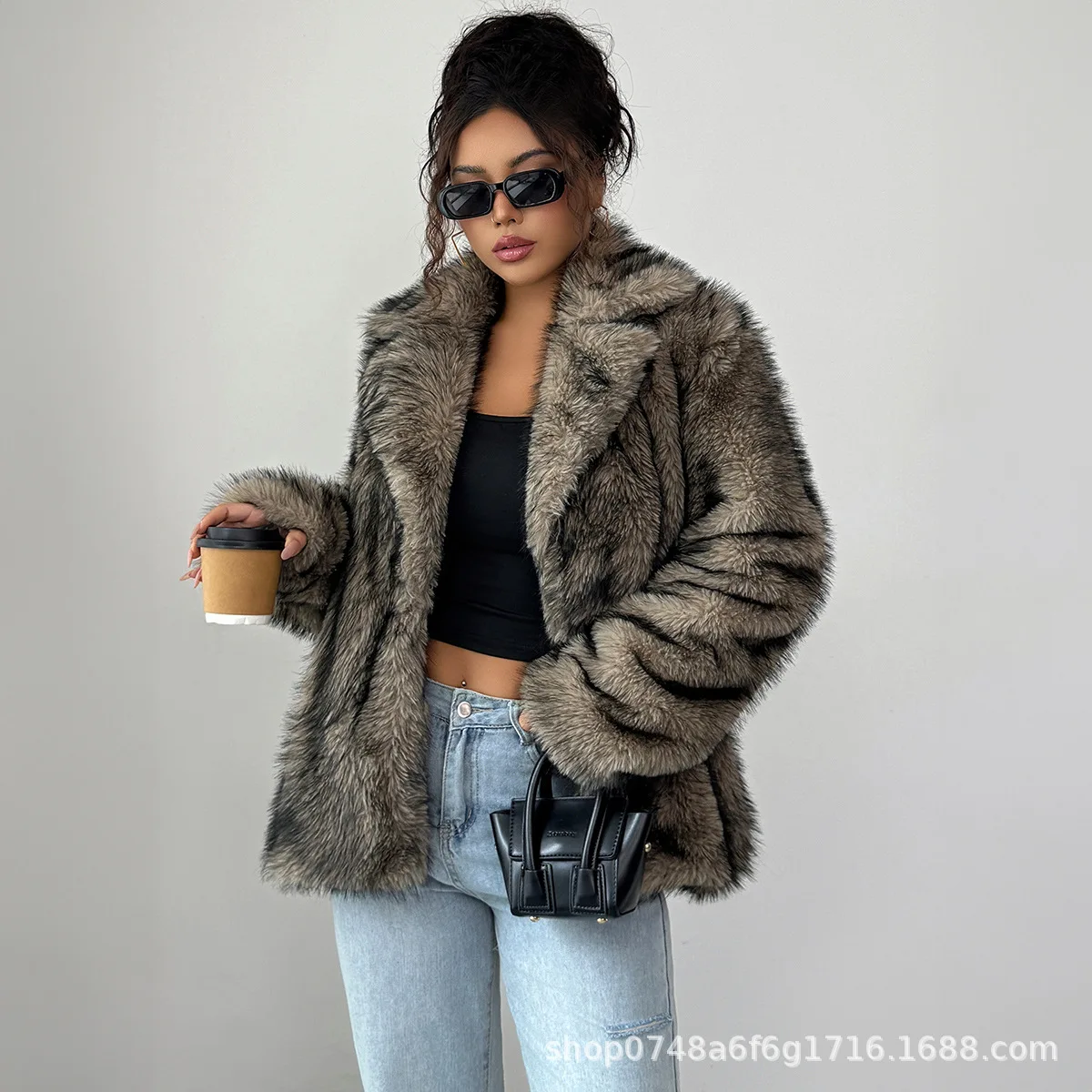 Elegant Faux Fur Collar Covered Button Long-Sleeve Coat 2025 Women's winter coat solid turn-down collar office lady Outerwear