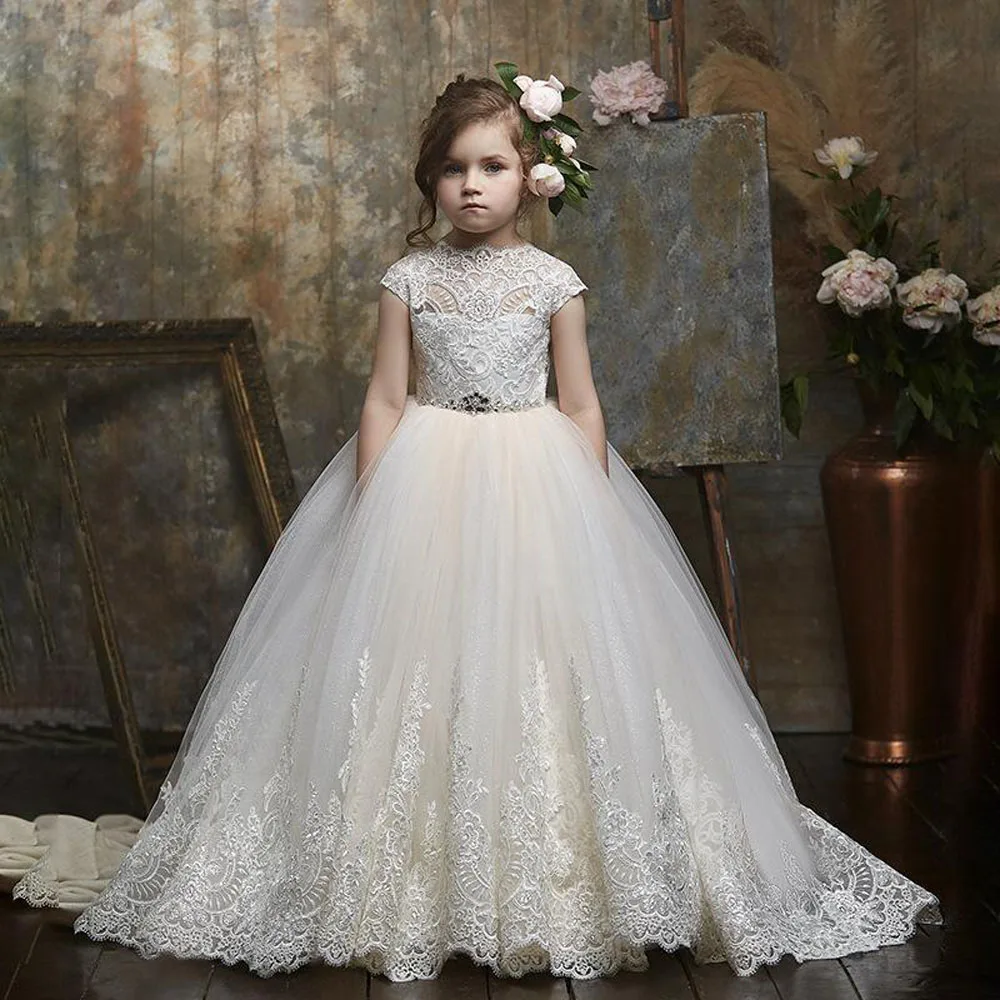 

Flower Girls Dresses For Wedding Lace Appliques Beading Short Sleeve Ball Gowns Custom Holy First Communion Gowns for Girls