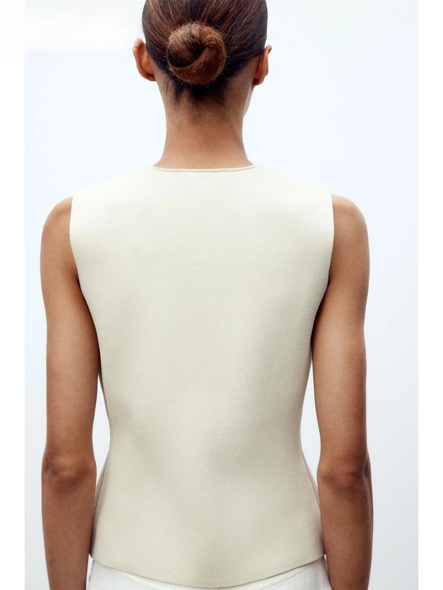 

ZAPRHA 2025 Summer New Simple Match V-ne Svel Vest Sle Top Flat Needle Pure Color Versatile Tank Top for Women