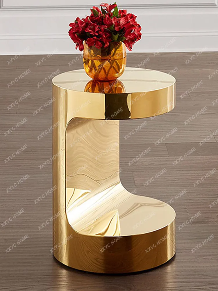 Small coffee table, small apartment, minimalist stainless steel corner table, C-shaped design, advanced artistic sofa